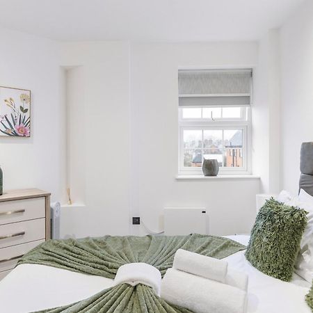 Bright And Spacious Apartment - Excellent Location لندن المظهر الخارجي الصورة
