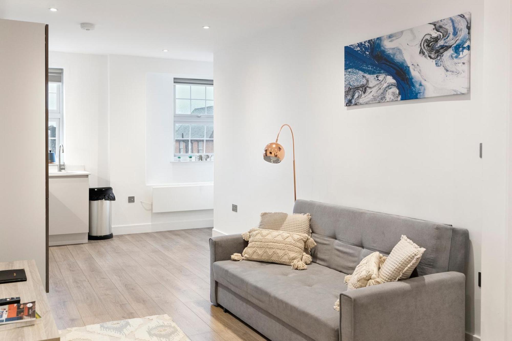 Bright And Spacious Apartment - Excellent Location لندن المظهر الخارجي الصورة