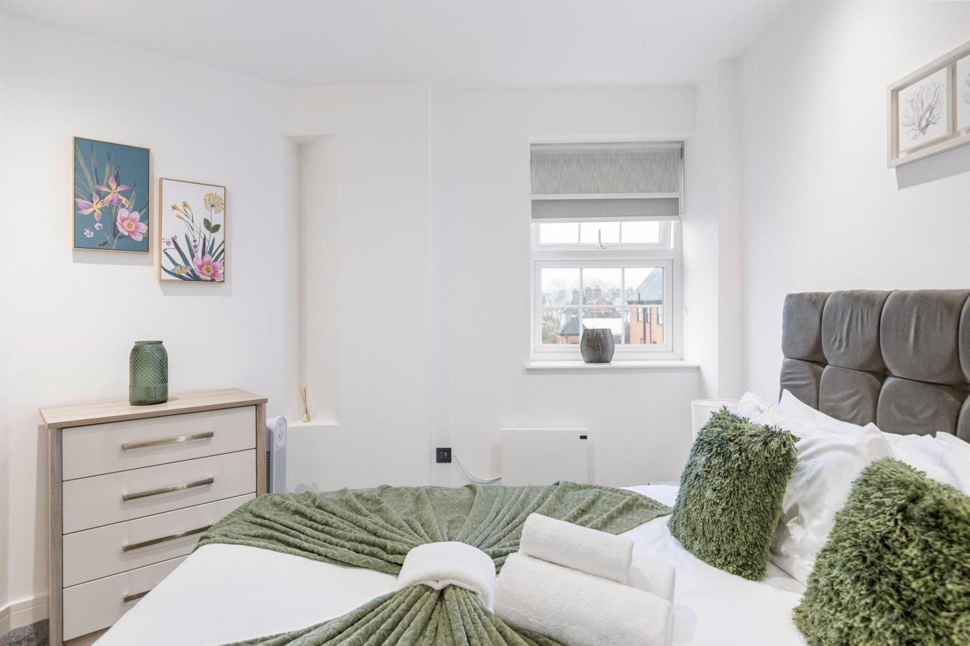 Bright And Spacious Apartment - Excellent Location لندن المظهر الخارجي الصورة